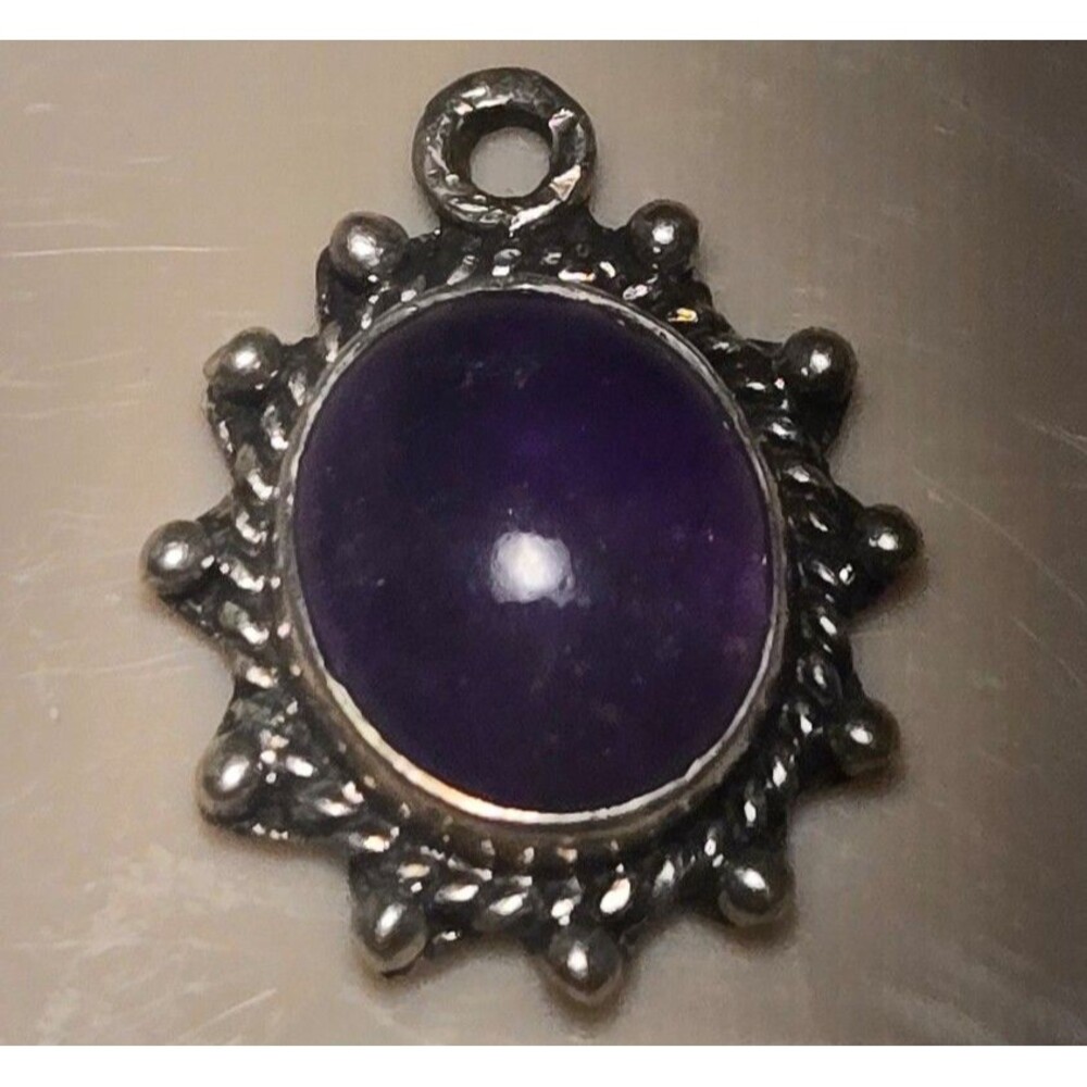 Pretty Purple Vintage Sterling Silver Pendant